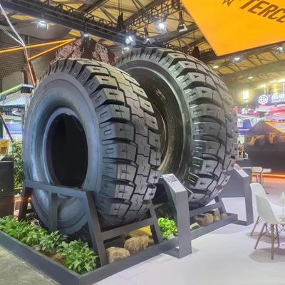XDEM 260T چاپگر تایر هیدرولیک برای معدن OTR تایر کامیون های معدن تایر 23.5R25 29.5R25 35/65R35 45/68R45