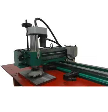 XDEM ماشین آسیاب تک بازو قابل حمل ماشین آسیاب دقیق CNC چرخ دار هیدرولیک ماشین آسیاب تک ریل