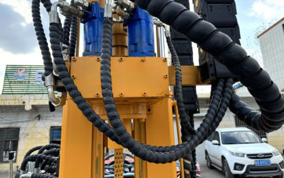 XDEM WL200D 50HP تراکتور نصب شده 220m دستگاه حفاری چاه با قابلیت های گوناگون هیدرولیک آب حفاری
