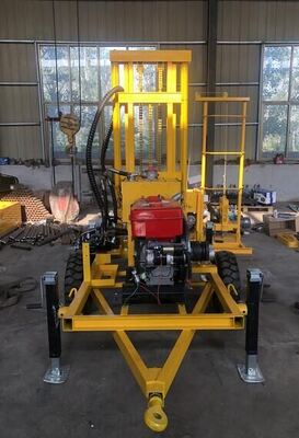YZ50-150H هیدرولیک دیزل آب چاه حفاری ماشین اختیاری چرخ / شاسی خزنده 210m عمق حفاری حفاری Rig Max 400mm قطر سرعت متغیر آب حفاری تجهیزات برای آبیاری مزرعه
